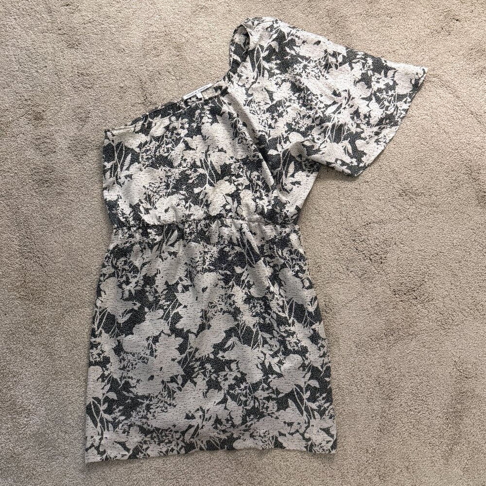 One-Shoulder Floral Mini Cocktail Dress – Size Large – From Local Boutique